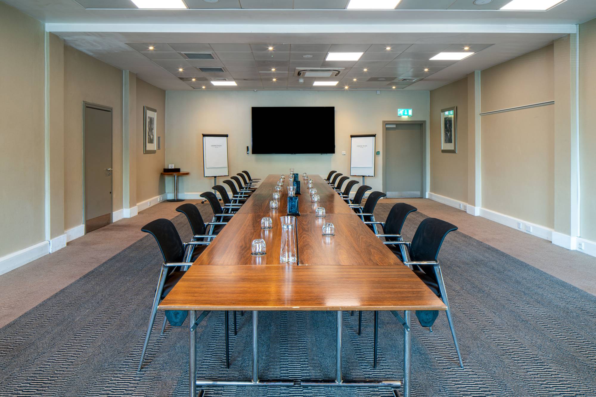 Crowne Plaza Birmingham NEC — Boardroom Meeting