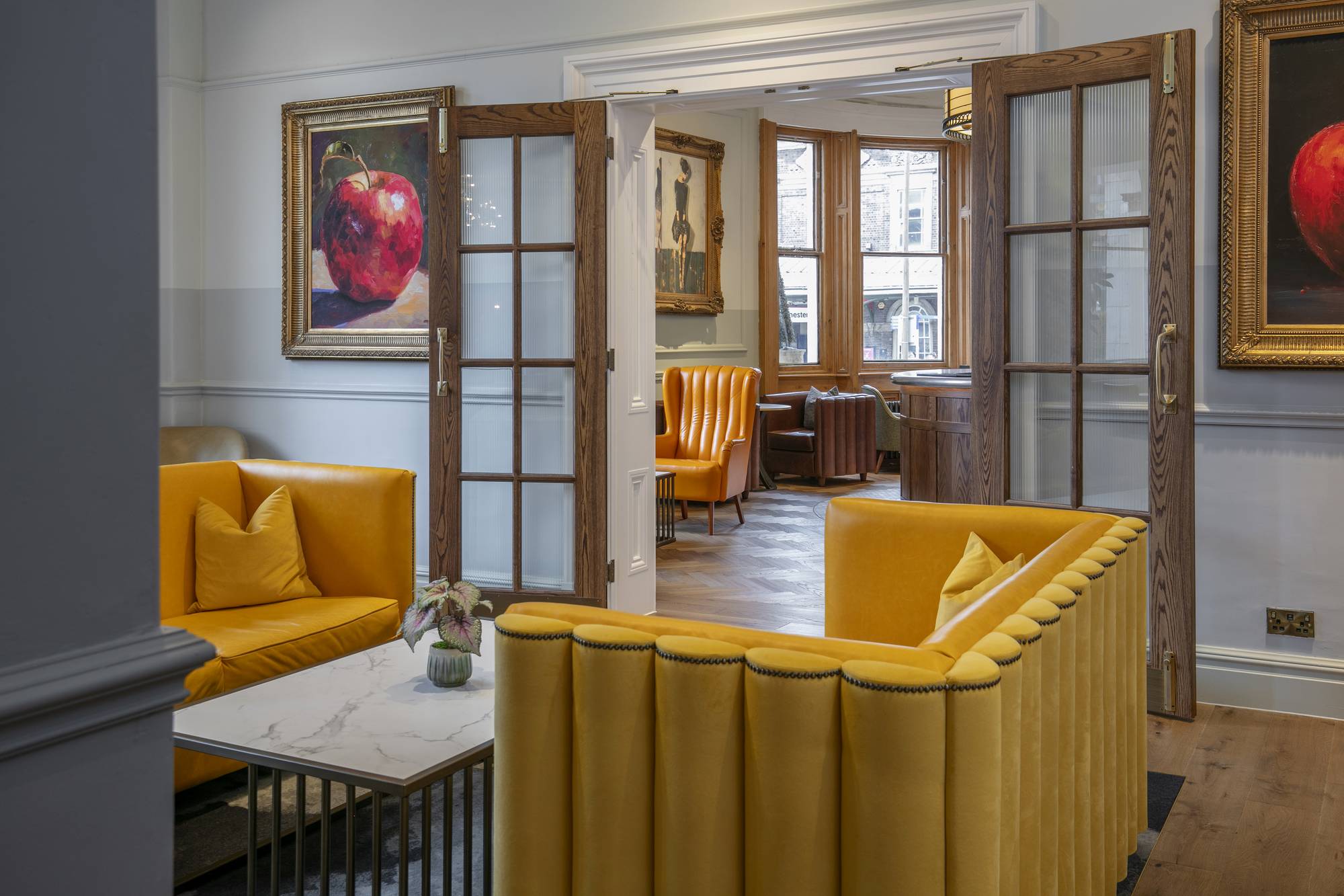 The Queen at Chester Hotel, Handwritten Collection — V&A Lounge