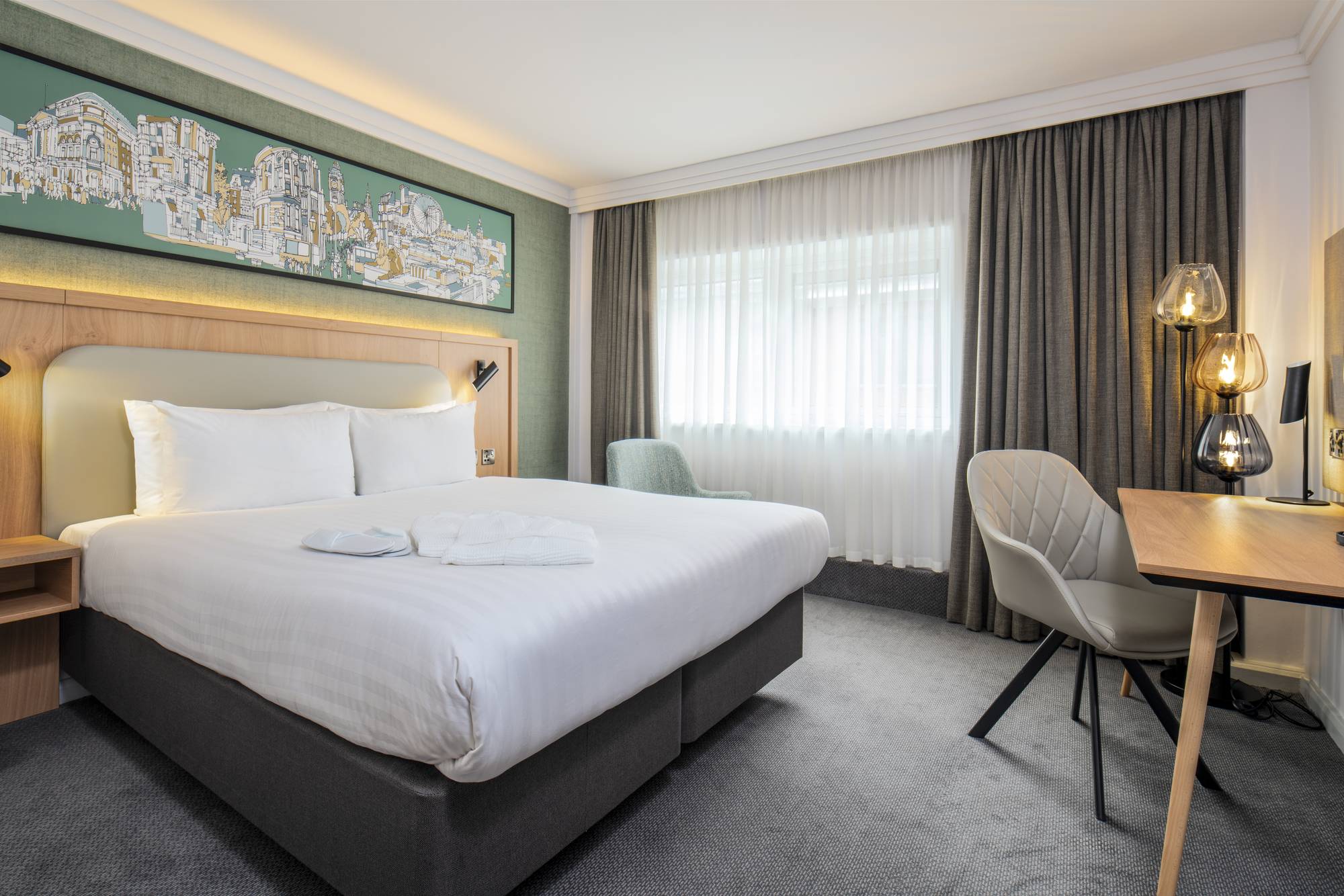 Holiday Inn London Regents Park, London — Premium #003 Regents Park